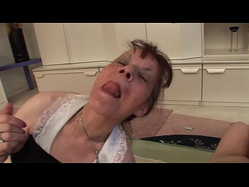 ❤️ Dua nenek dan satu kakek memiliki threesome ❤️ Porno di id.bassaniluigi.ru ️
