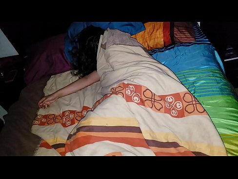 ❤️ Anak tiri memarahi ibu tirinya yang masih muda saat dia tidur. ❤️ Porno di id.bassaniluigi.ru ️
