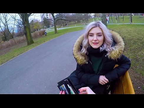 ❤️ Menelan air mani panas orang asing demi uang - blowjob di taman oleh Eva Elfie ❤️ Porno di id.bassaniluigi.ru ️